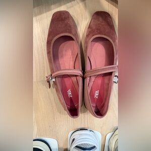 Zara Women's Blush Velvet Flats